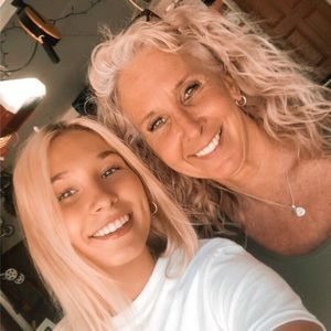 Meet your Posher, Barb & Jess